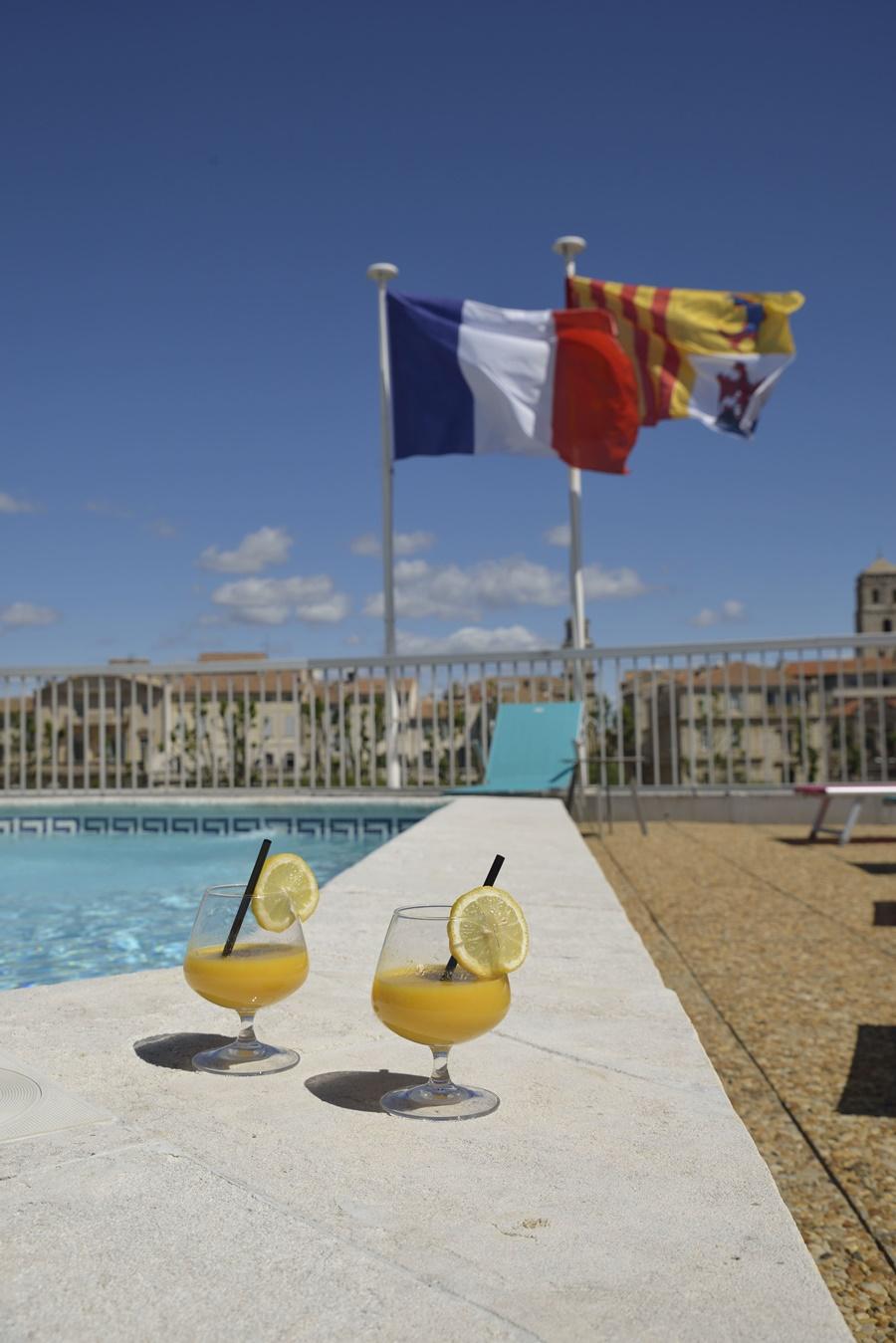 Hotel Atrium Arles Exterior photo