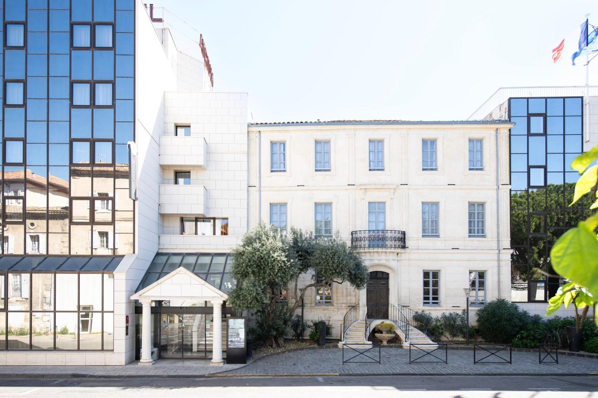 Hotel Atrium Arles Exterior photo